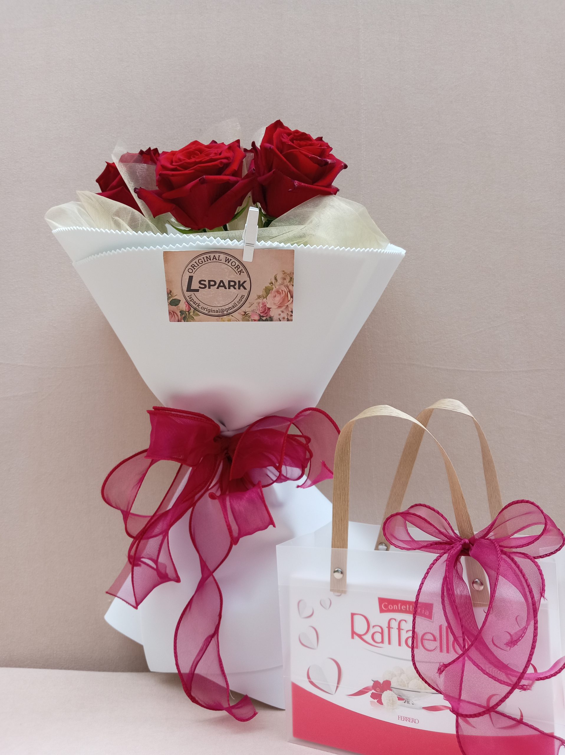 Gift Set: 5 Roses "Love" in Premium Textile Design & Raffaello Chocolates - Image 3