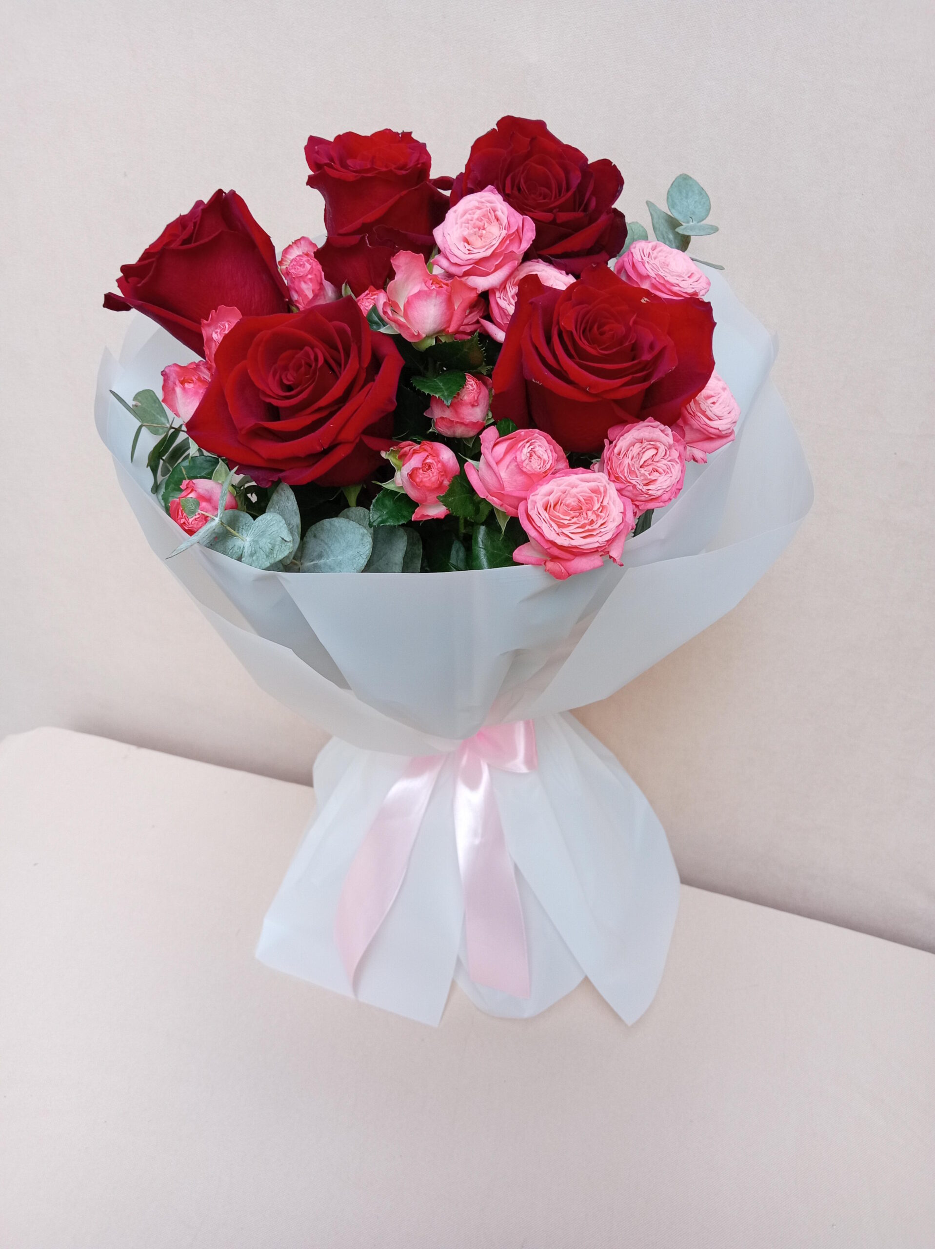 5 Ecuadorian Red Roses & Pink Spray Roses with Eucalyptus - Image 3